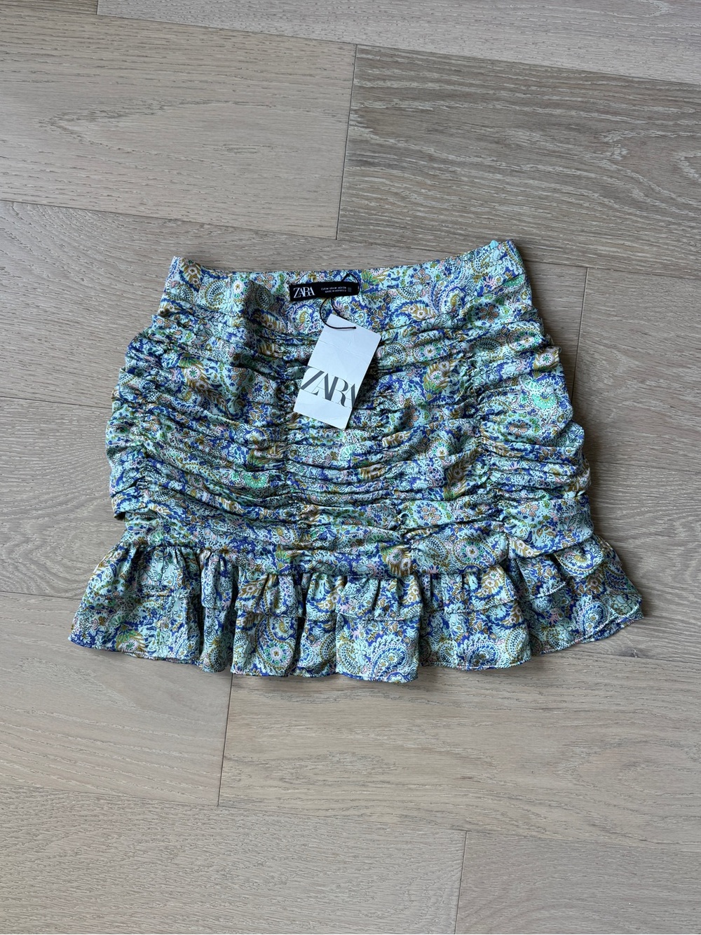 ZARA Multicolor Woven Polyester Paisley Ruffle Mini Skirt Lined Zip Mid Rise M